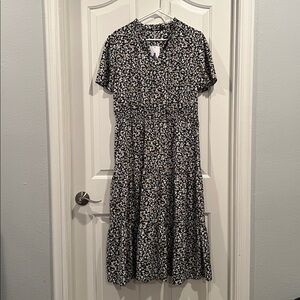 Chic Black Floral Maxi Dress